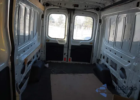 2015 Ford Transit-350 z USA, uszkodzony, nr VIN 1FTSW2CM1FKA08638